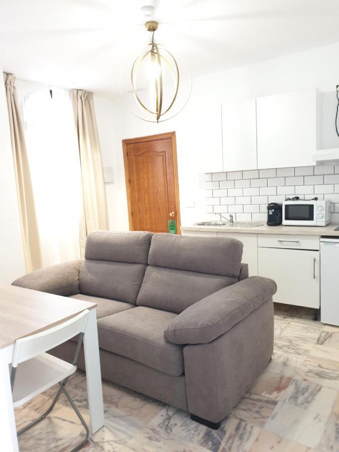 Apartamentos Dona Lola Seville Exterior photo